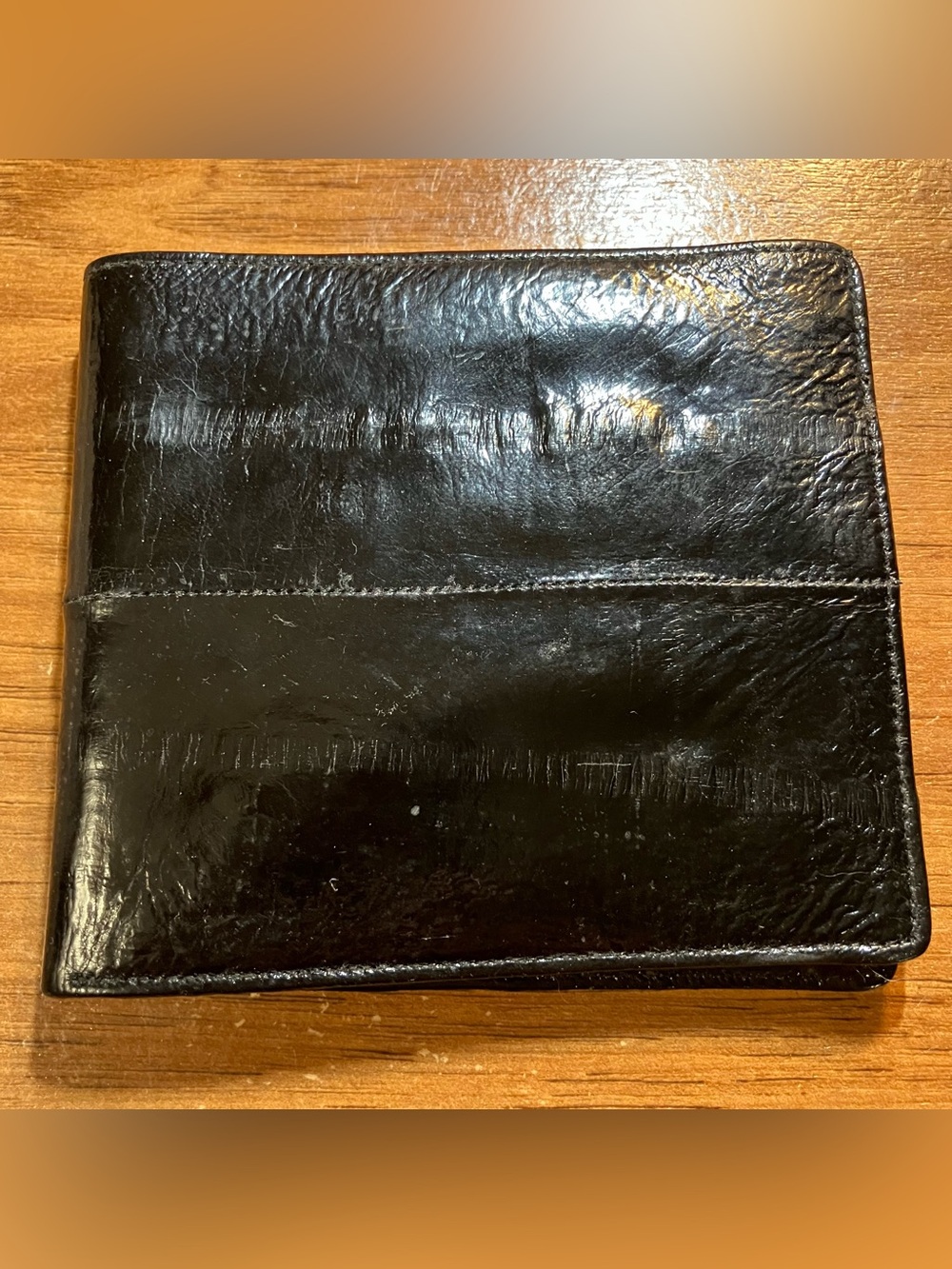 Men’s Vintage Genuine Eel Skin Glossy Black Bifold Wallet Made In Korea